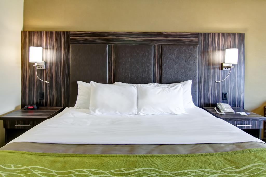 Comfort Inn Sainte-Catherine Exterior foto